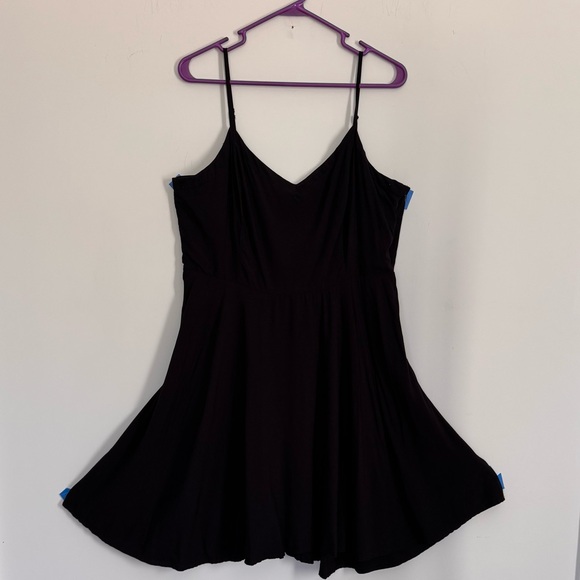 Old Navy Dresses & Skirts - Black Spaghetti Strap Dress